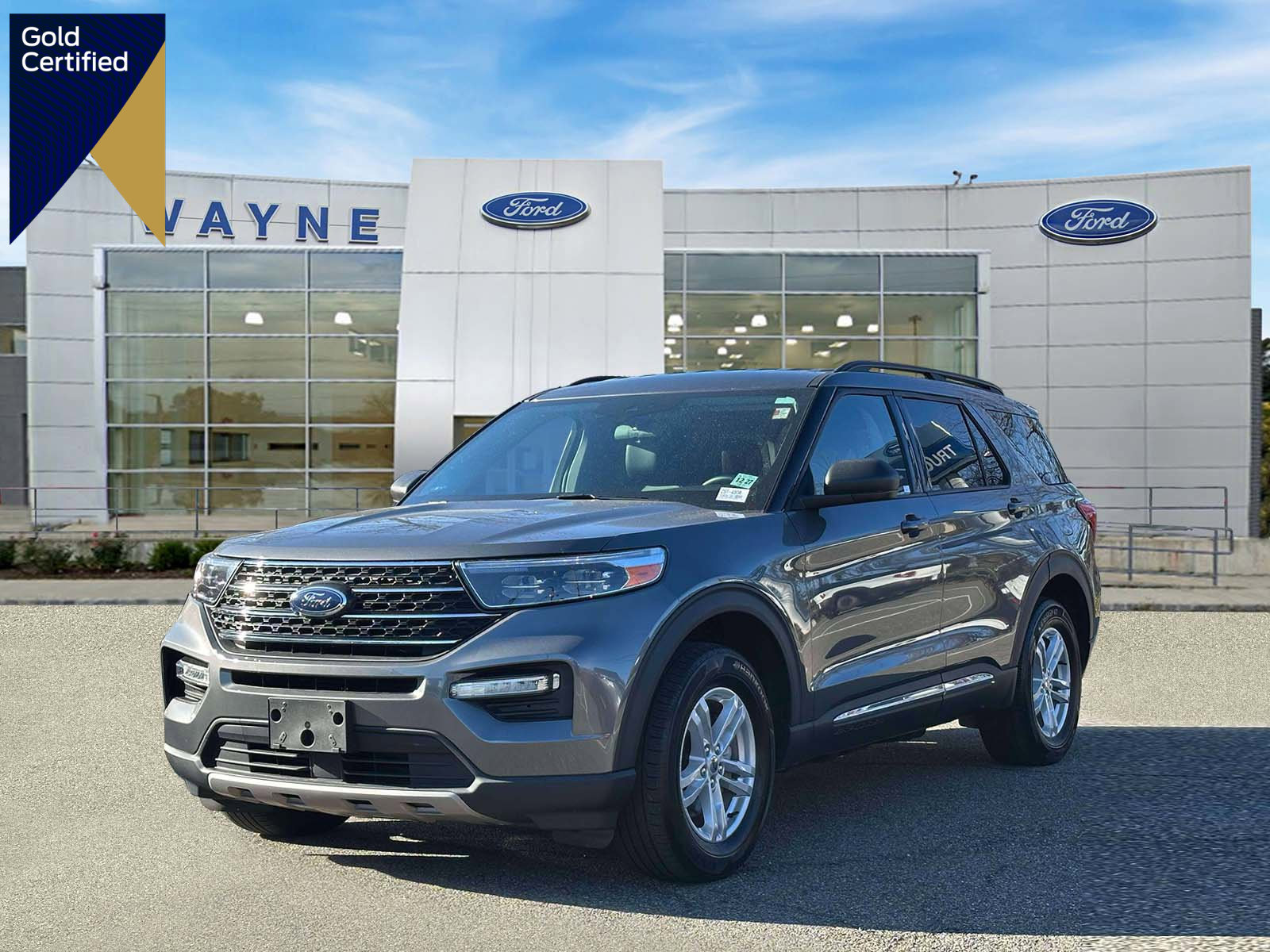 Certified 2022 Ford Explorer XLT w/ Equipment Group 202A