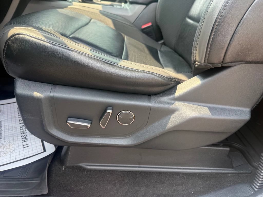 Certified 2019 Ford F150 Raptor w/ Equipment Group 802A Luxury AWD/4WD image 25