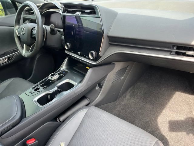 Used 2023 Lexus RZ 450e Premium w/ Technology Package AWD/4WD image 8
