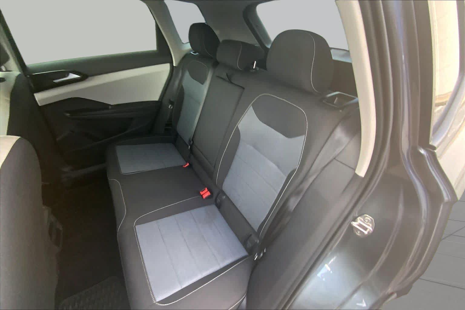 Used 2025 Volkswagen Taos S FWD image 20