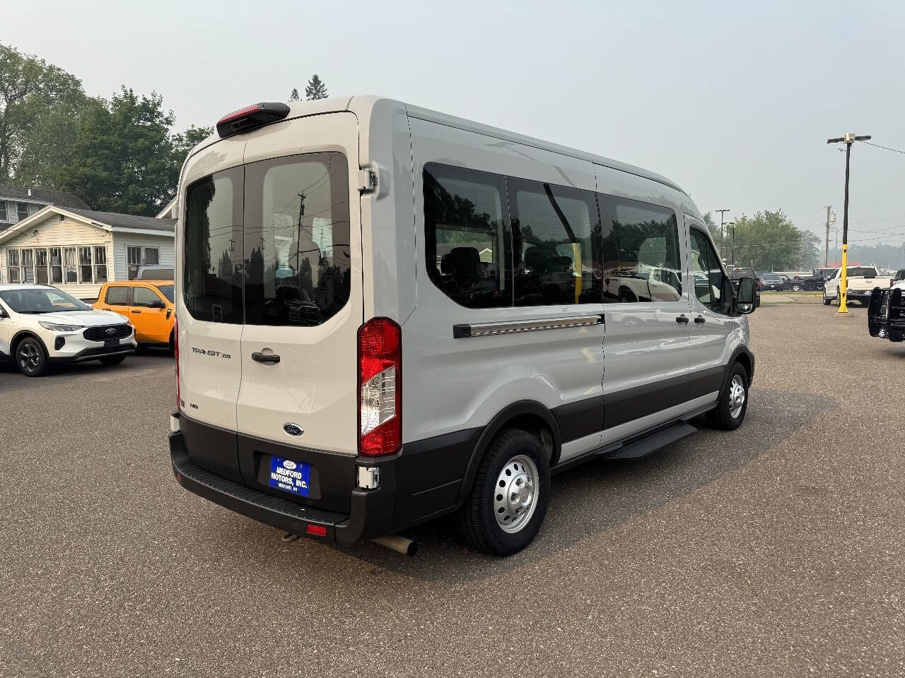 Certified 2023 Ford Transit 350 XL AWD/4WD image 8