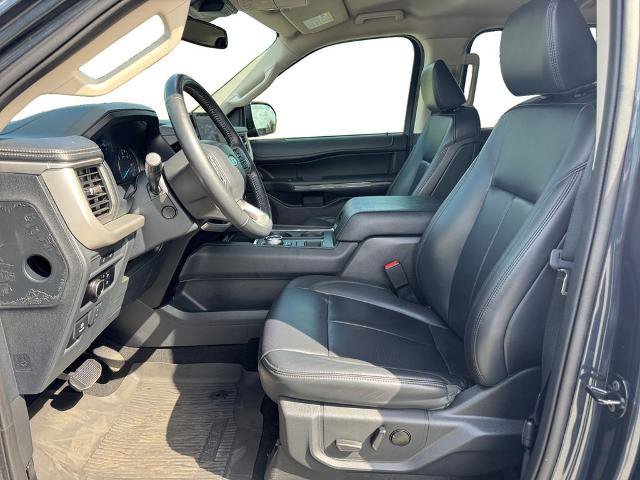 Certified 2024 Ford Expedition XLT image 9
