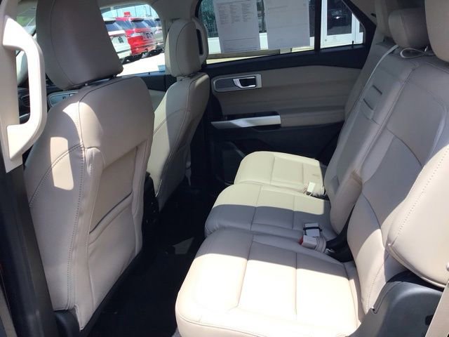 Certified 2023 Ford Explorer XLT w/ Equipment Group 202A AWD/4WD image 23