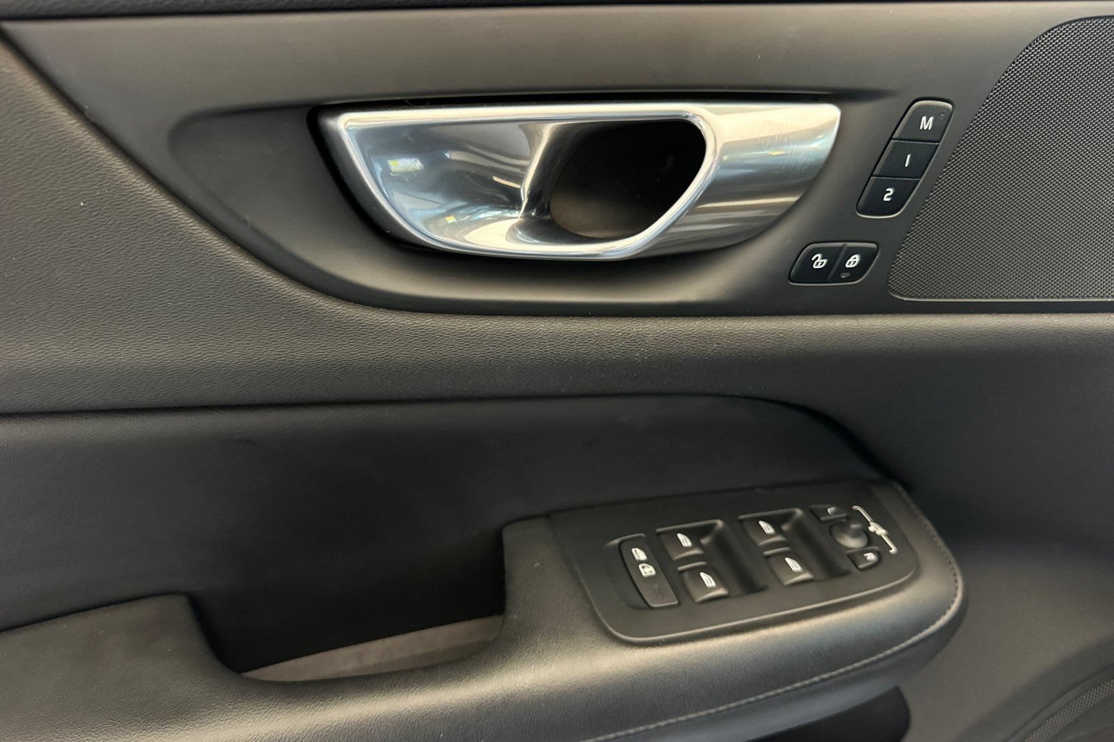 Used 2024 Volvo S60 B5 Plus AWD/4WD image 10