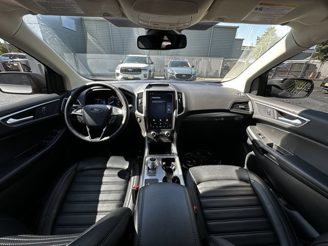 Certified 2023 Ford Edge SEL w/ Convenience Package AWD/4WD image 3