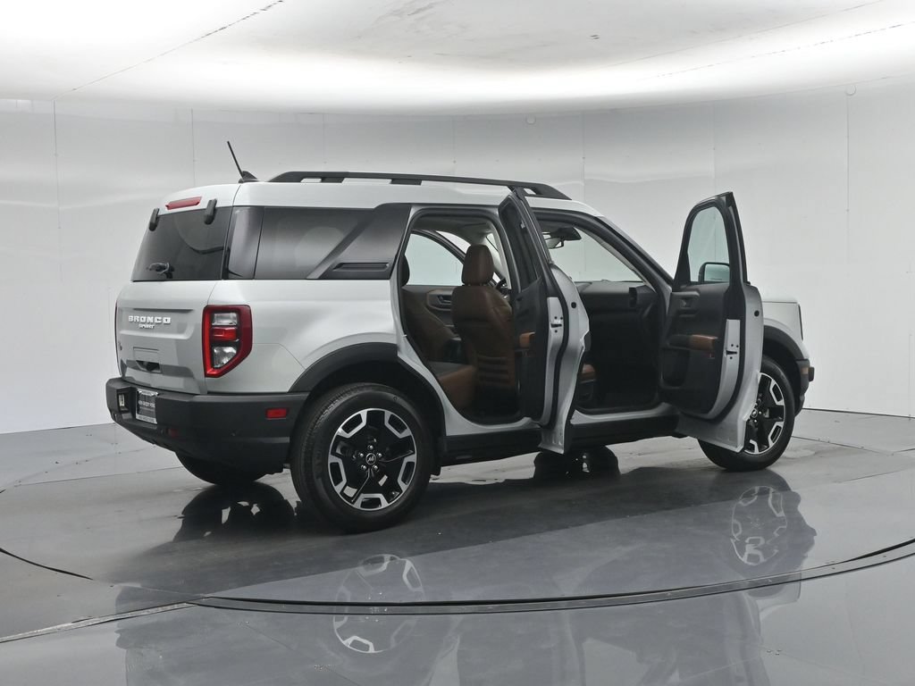Certified 2023 Ford Bronco Sport Outer Banks w/ Tech Package AWD/4WD image 6