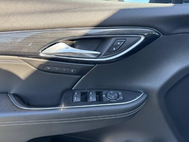 Used 2023 Buick Envision Essence w/ Sport Touring Package AWD/4WD image 21
