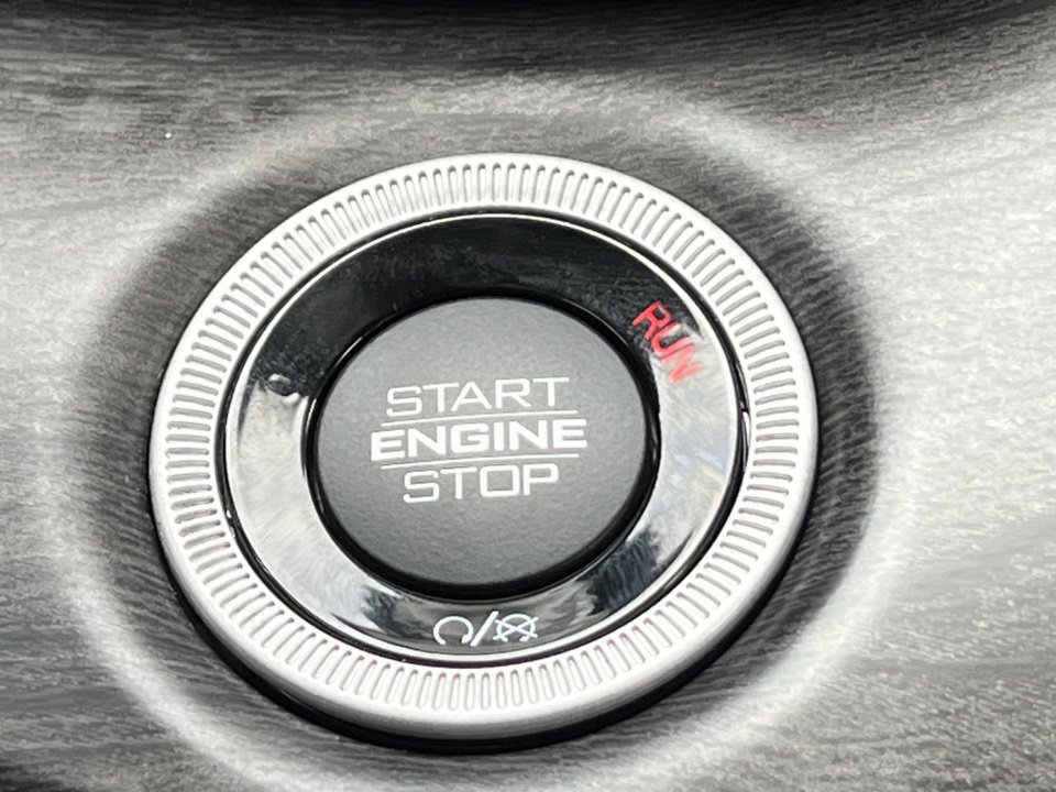 Used 2023 Jeep Grand Cherokee L Limited w/ Trailer Tow Group (B) image 34