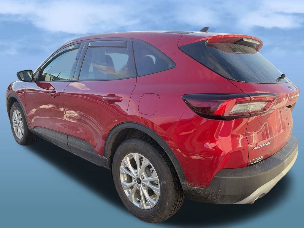 Certified 2025 Ford Escape Active w/ Cold Weather Package image 3