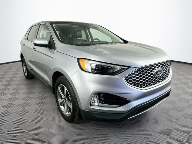 Certified 2024 Ford Edge SEL w/ Convenience Package AWD/4WD image 4
