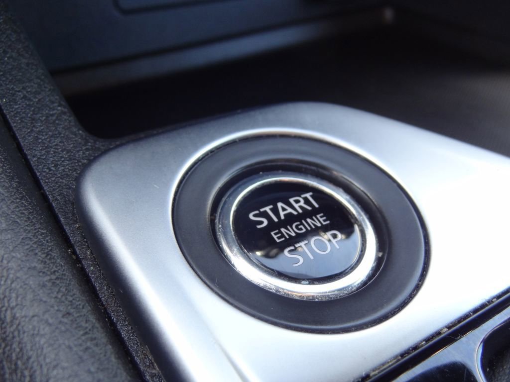 Used 2023 Nissan Sentra SV image 13