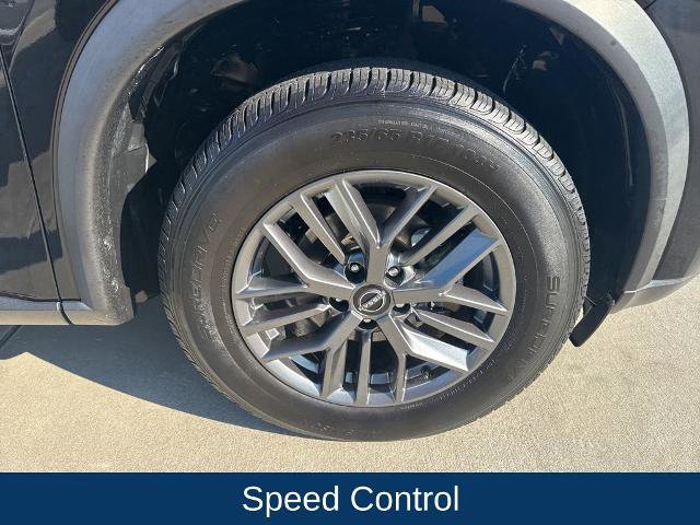 Used 2023 Nissan Rogue S image 10