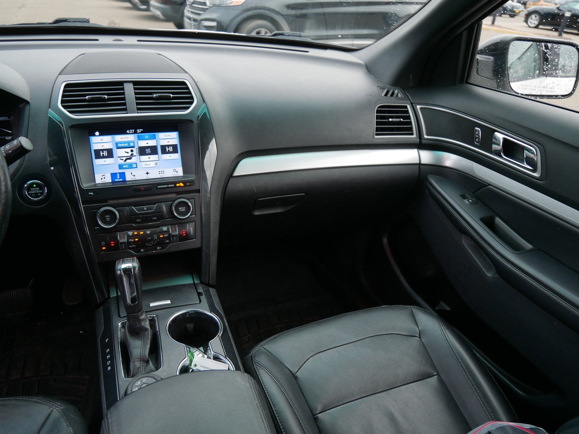 Certified 2017 Ford Explorer XLT w/ Equipment Group 202A image 11