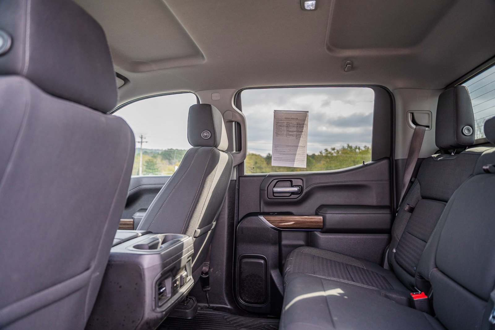 Used 2021 Chevrolet Silverado 1500 LT Trail Boss w/ Convenience Package II image 18