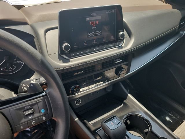Used 2023 Nissan Rogue SV AWD/4WD image 25