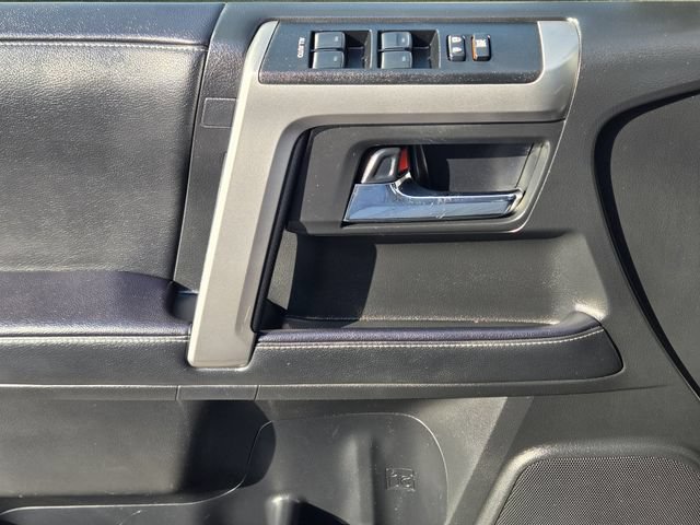 Used 2021 Toyota 4Runner SR5 AWD/4WD image 22