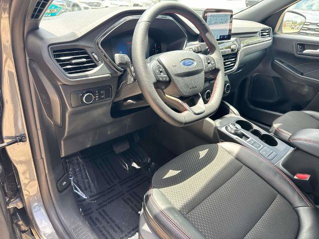 Certified 2025 Ford Escape ST-Line FWD image 17