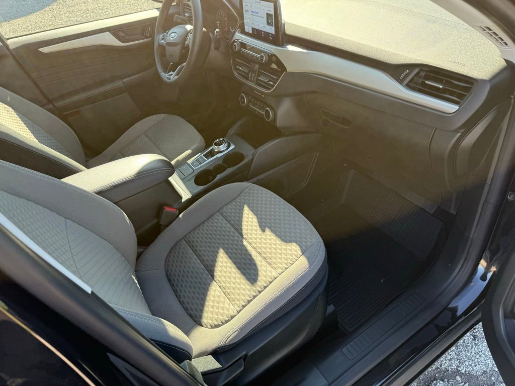 Certified 2022 Ford Escape SE w/ Cold Weather Package image 42