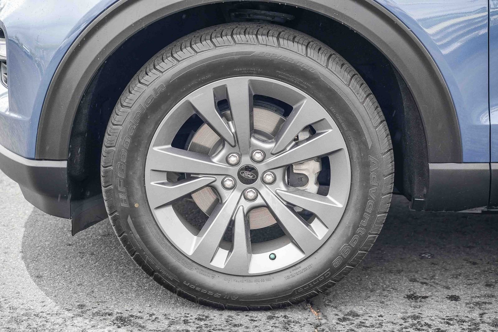 Certified 2021 Ford Explorer XLT w/ Equipment Group 202A image 10