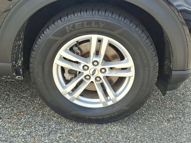 Certified 2022 Ford Explorer XLT w/ Equipment Group 202A image 27