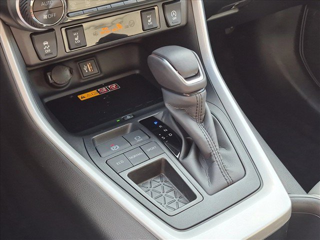 Used 2025 Toyota RAV4 XLE Premium w/ Weather Package FWD image 12