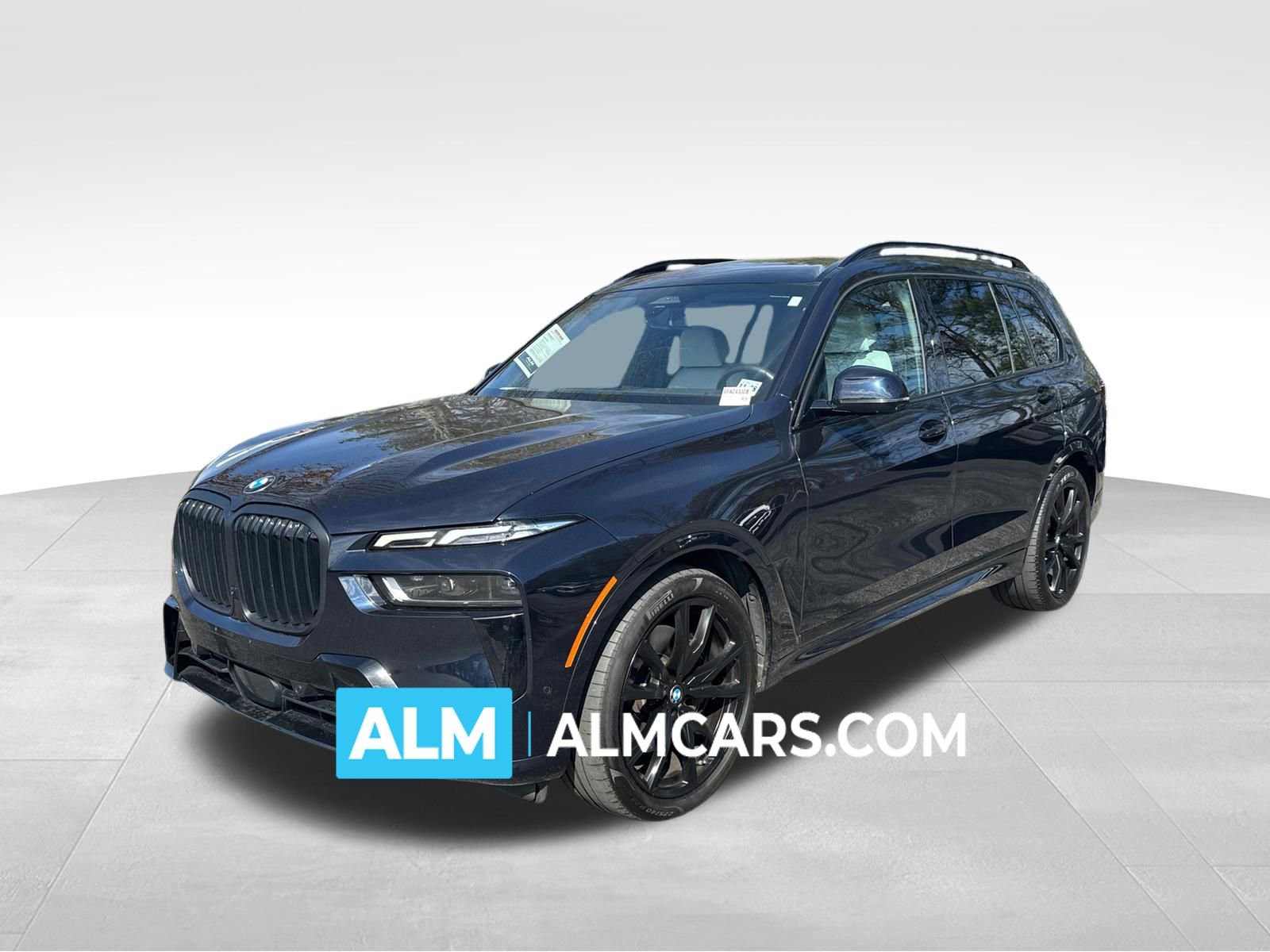 Used 2024 BMW X7 xDrive40i w/ M Sport Package AWD/4WD image 1