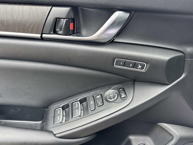 Used 2022 Honda Accord Touring image 17