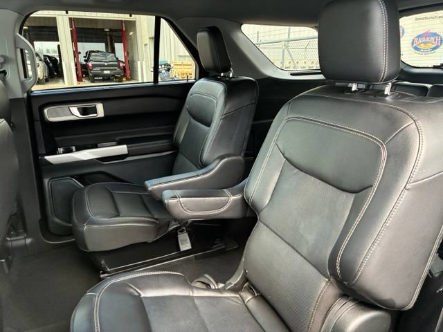 Certified 2024 Ford Explorer Limited AWD/4WD image 9