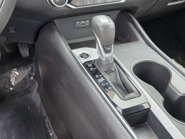 Used 2025 Nissan Altima 2.5 SV FWD image 21