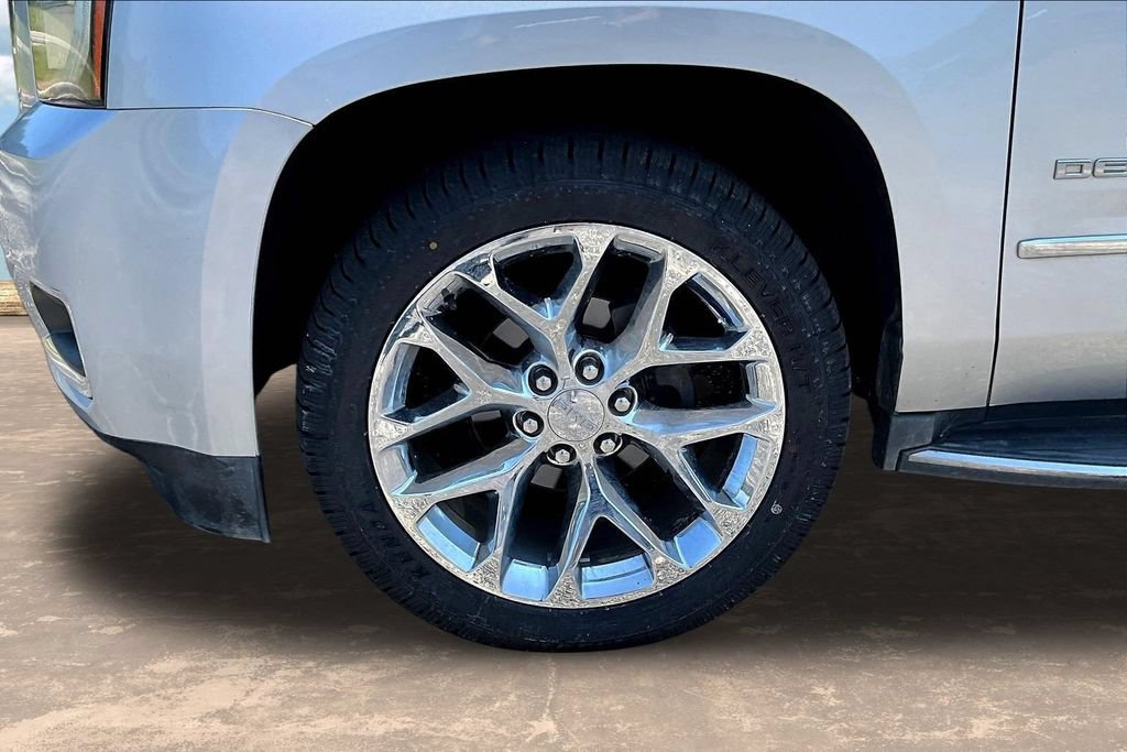 Used 2017 GMC Yukon Denali w/ Open Road Package AWD/4WD image 35