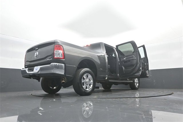 Used 2024 RAM 3500 Big Horn image 37