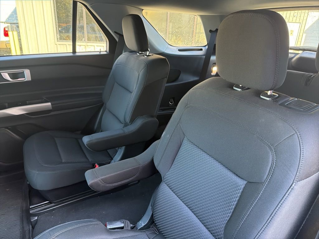 Certified 2022 Ford Explorer XLT image 32