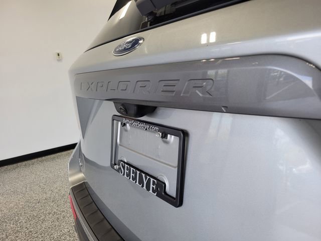 Certified 2023 Ford Explorer XLT w/ Equipment Group 202A AWD/4WD image 27