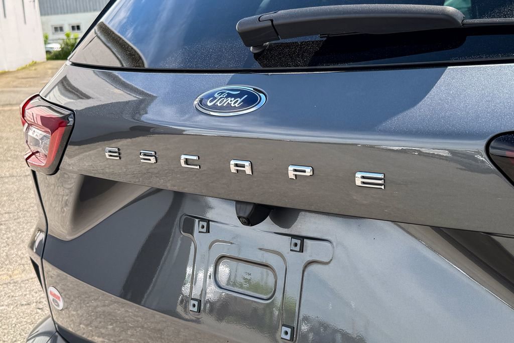 Certified 2023 Ford Escape ST-Line Select w/ Tech Pack #2 AWD/4WD image 18