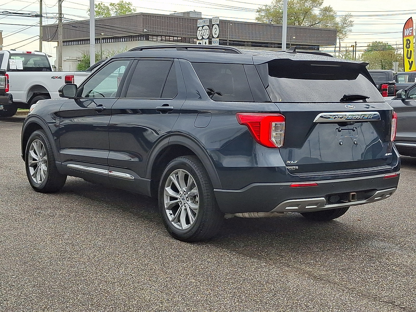 Certified 2023 Ford Explorer XLT w/ Equipment Group 202A image 4