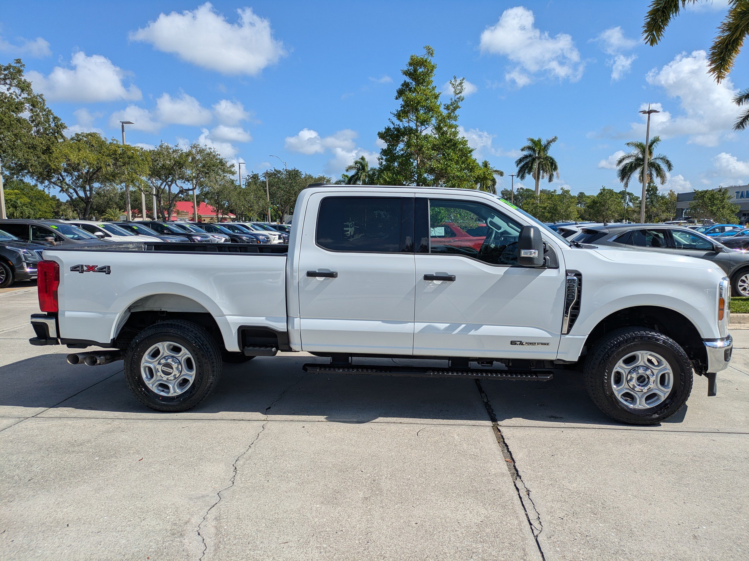 Certified 2025 Ford F250 XLT AWD/4WD image 3