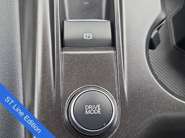 Certified 2025 Ford Explorer ST-Line w/ Premium Package AWD/4WD image 11
