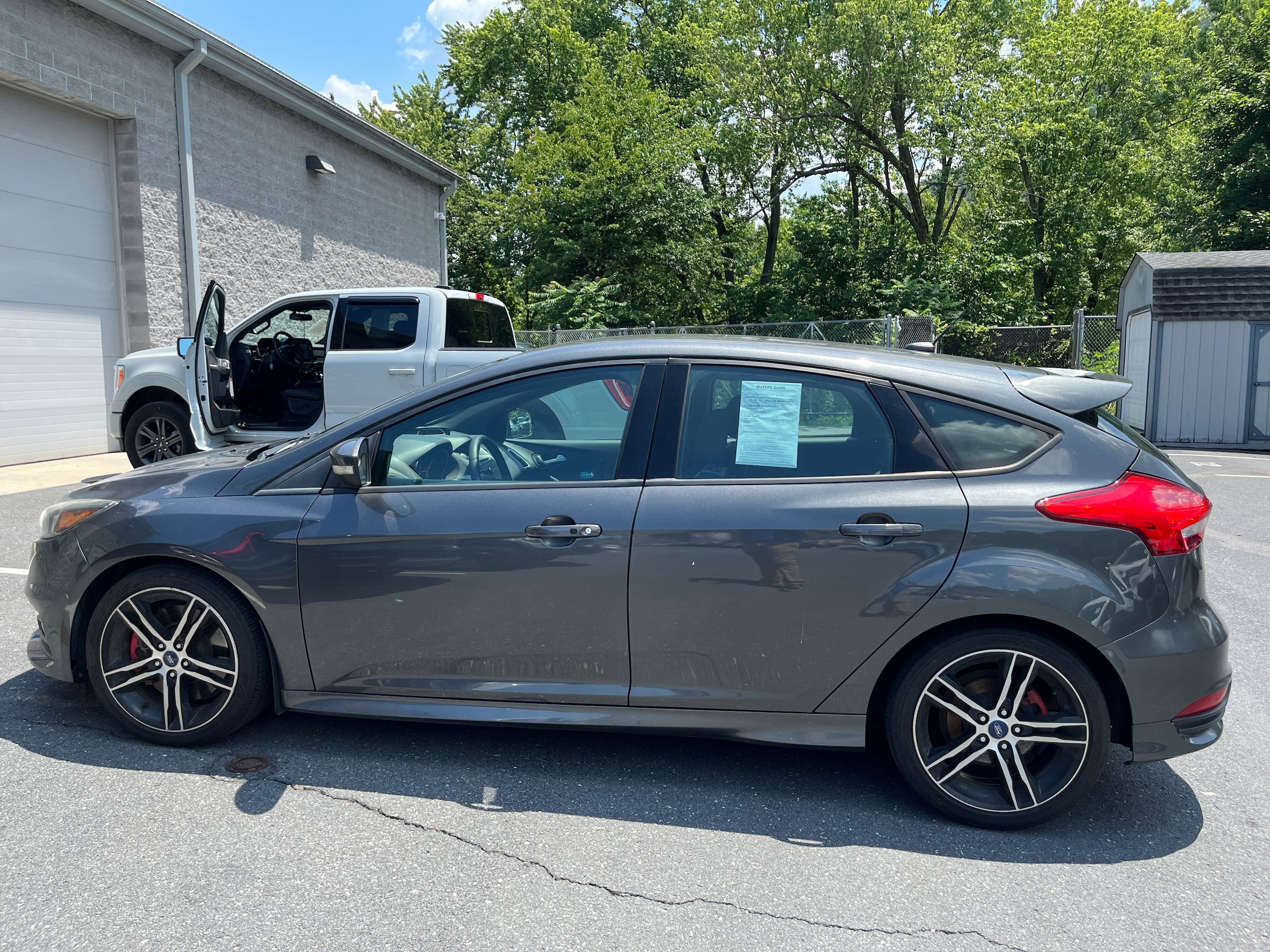 Certified 2017 Ford Focus ST FWD image 7
