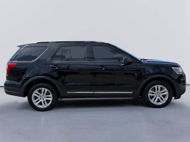 Certified 2018 Ford Explorer XLT AWD/4WD image 6