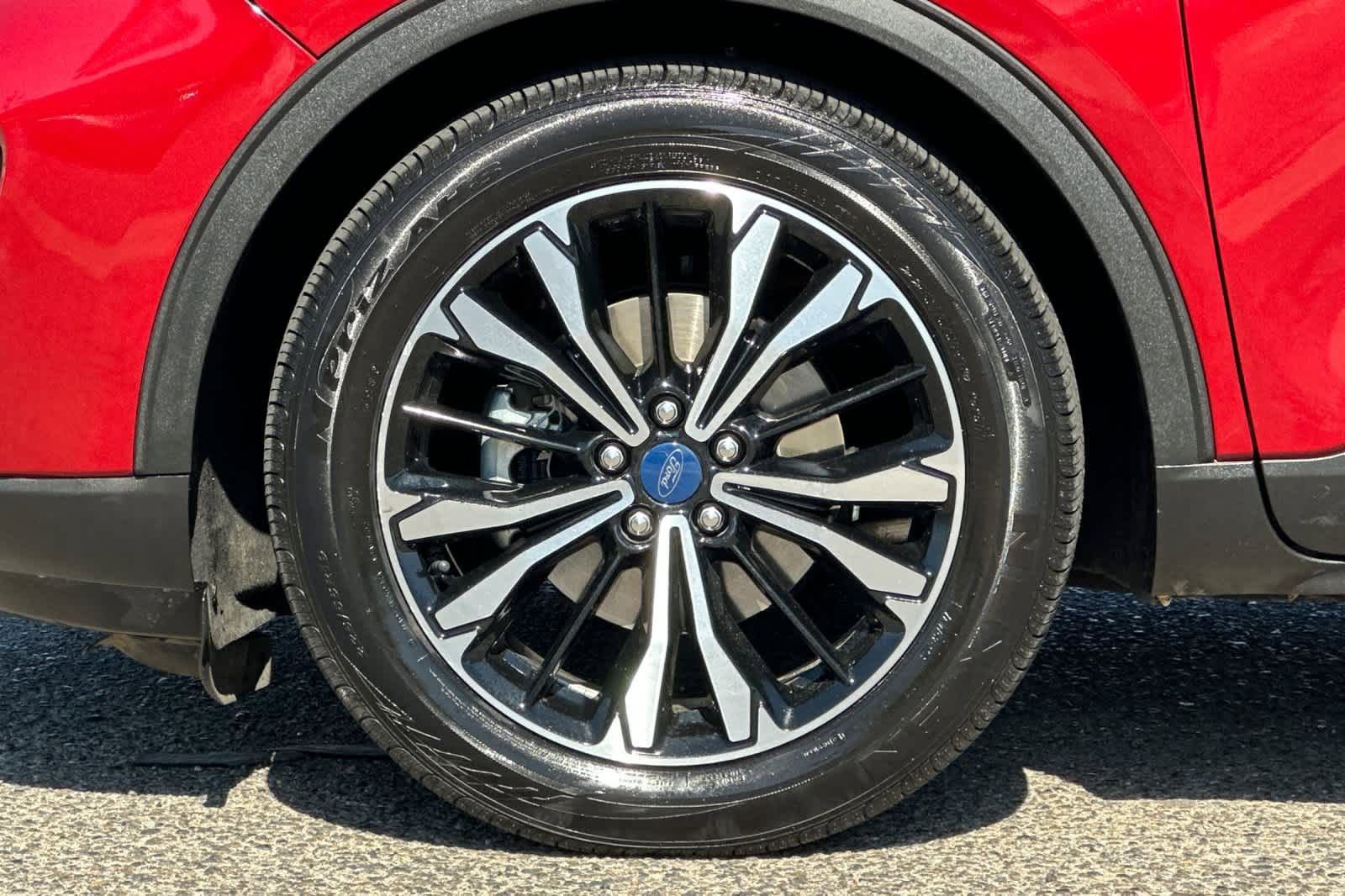 Certified 2021 Ford Escape SE w/ SE Sport Appearance Package FWD image 26