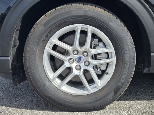 Certified 2025 Ford Explorer Active image 10