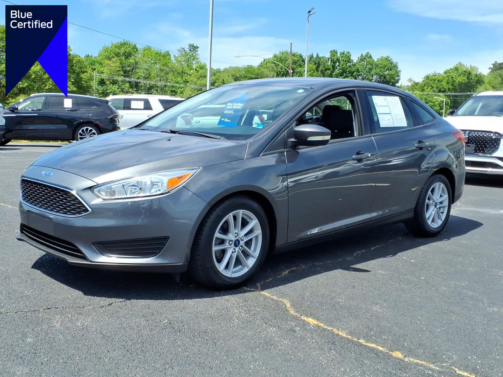 Certified 2018 Ford Focus SE w/ Cold Weather Package FWD image 1