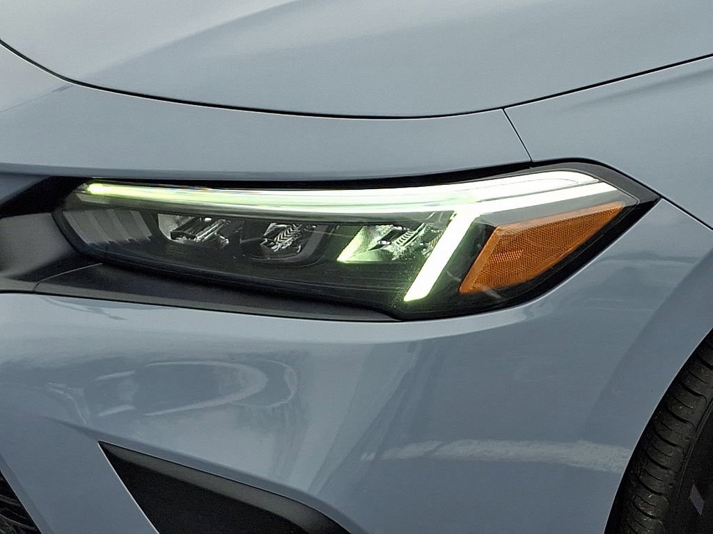 Used 2023 Honda Civic Sport image 9