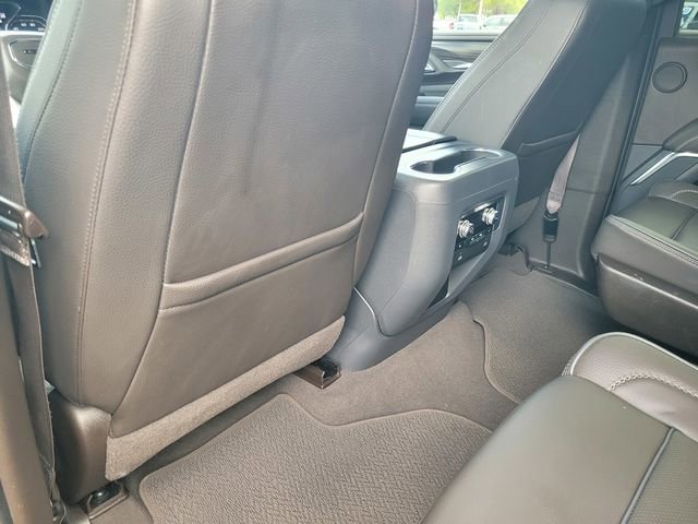 Used 2021 GMC Yukon Denali w/ Denali Premium Package AWD/4WD image 12