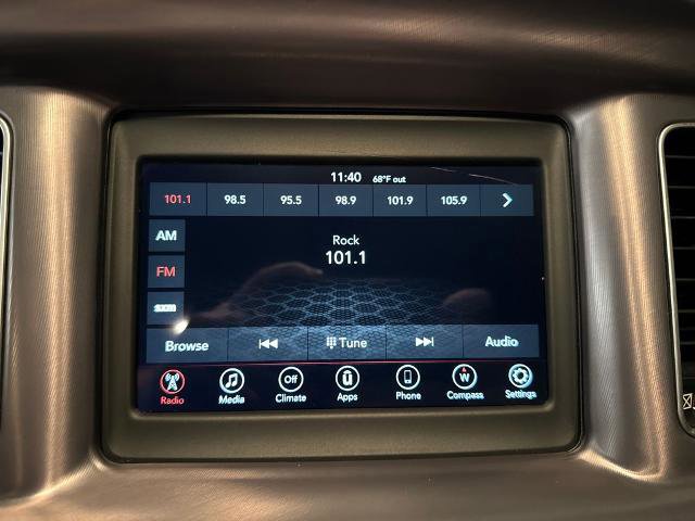 Used 2019 Dodge Charger SXT RWD image 25