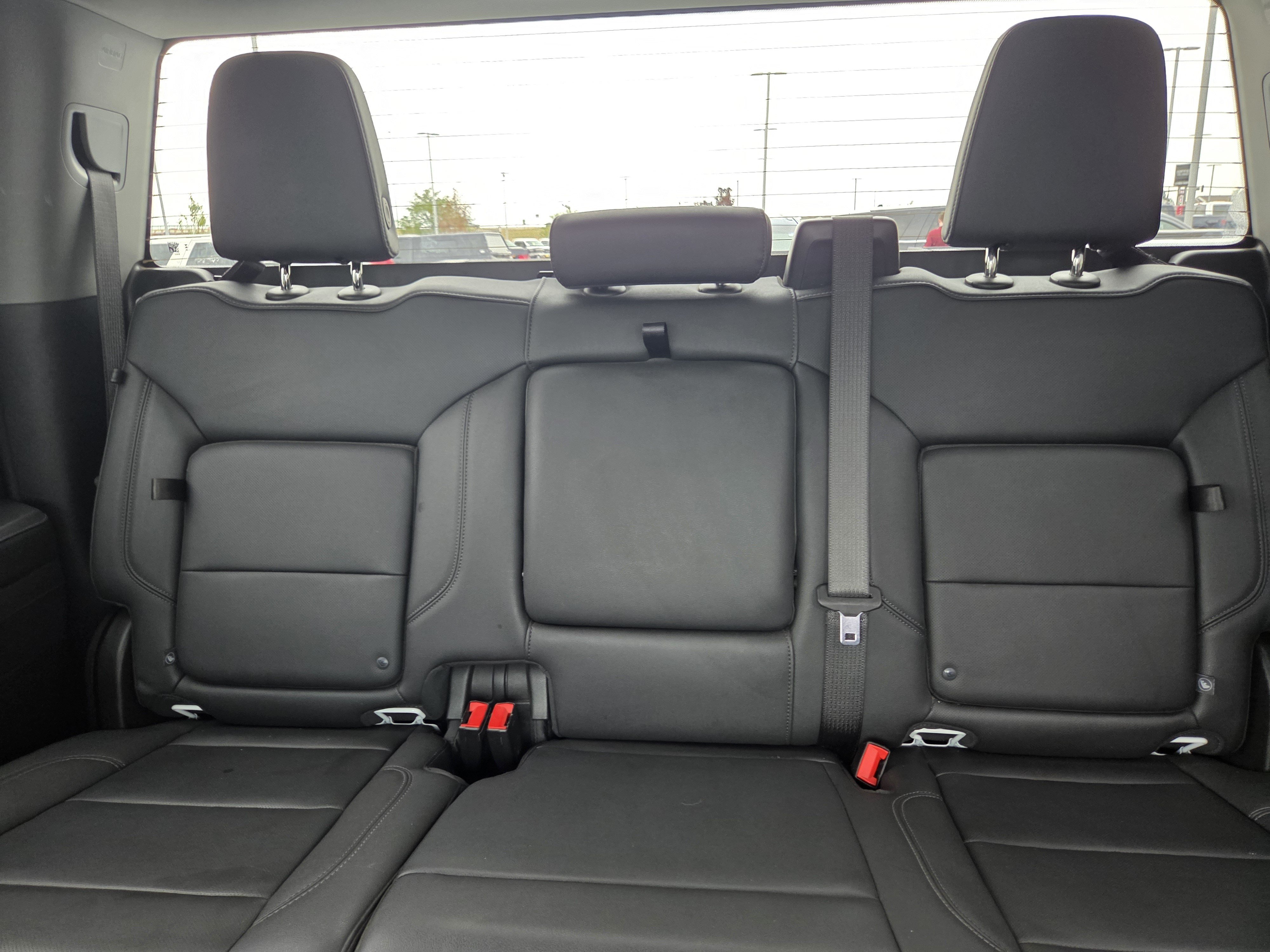 Used 2025 GMC Sierra 1500 SLT AWD/4WD image 19