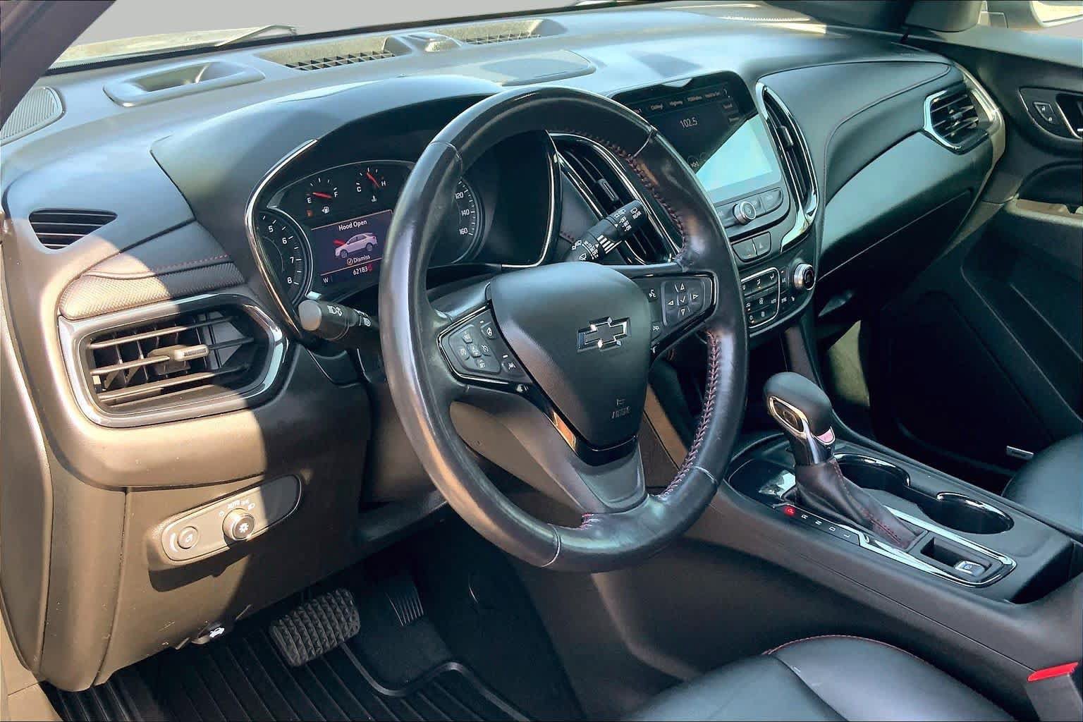 Used 2022 Chevrolet Equinox RS w/ RS Leather Package FWD image 18