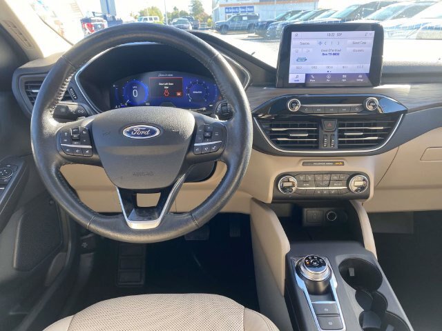 Certified 2020 Ford Escape Titanium AWD/4WD image 12
