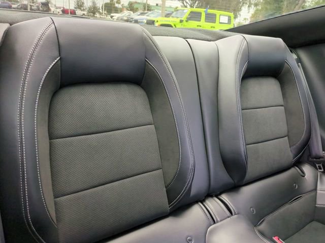 Certified 2018 Ford Mustang Shelby GT350 w/ Convenience Package RWD image 13