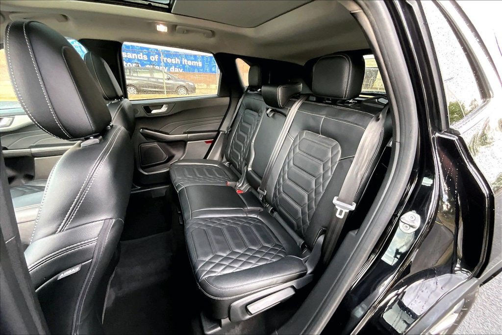 Certified 2024 Ford Escape Platinum w/ Premium Technology Package AWD/4WD image 25